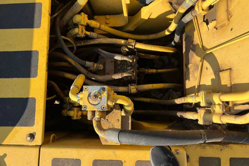 OmecoHub - Immagine KOMATSU PC240NLC-6K